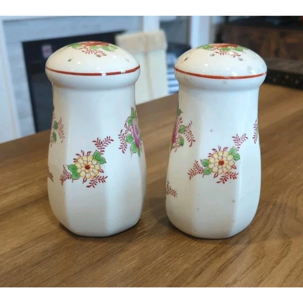 Mikora vintage has
